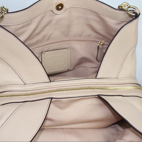 COACH Lexy Shoulder Bag in Pink - Picture 6 of 10